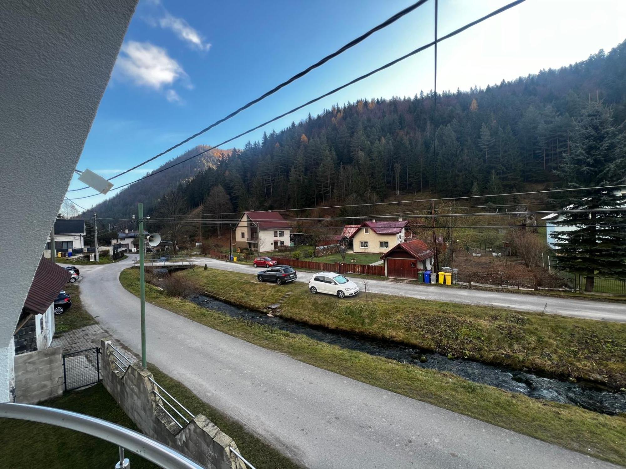 3Izbovy Rodinny Dom S Krbom Ruzomberok Exterior foto